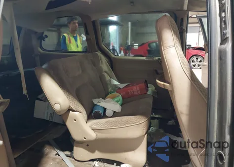 1998 Plymouth Voyager из США, поврежденный, VIN 2P4FP2536WR814152